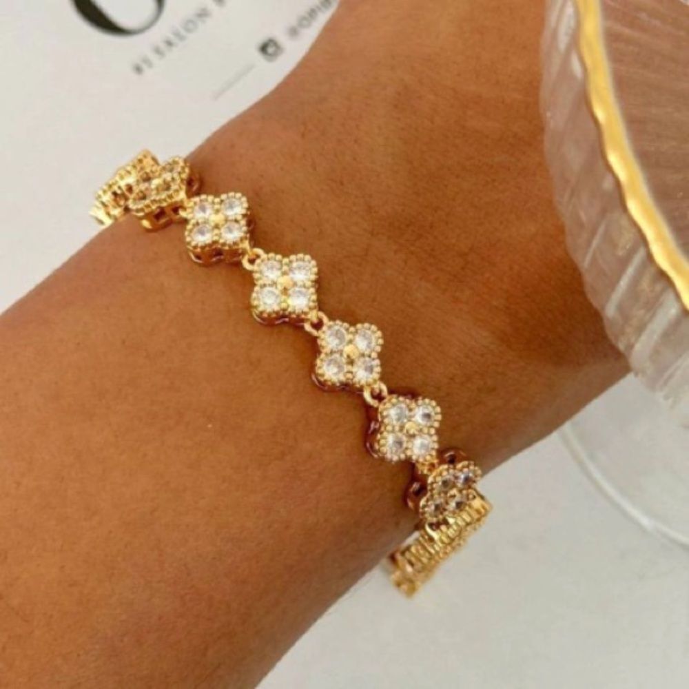 Diamond flower bracelet Q201